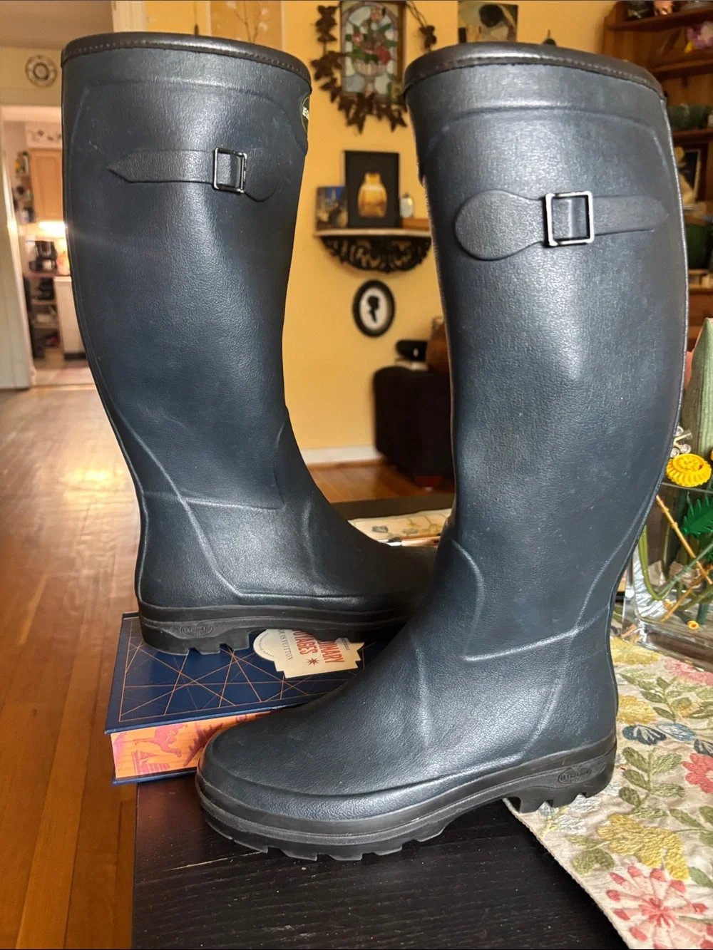Le Chameau Navy Rubber Tall Rain Boots—size 40 (excellent used condition)